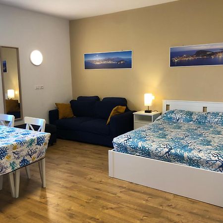 La Finestra Sul Mare Apartment Гаета Екстериор снимка