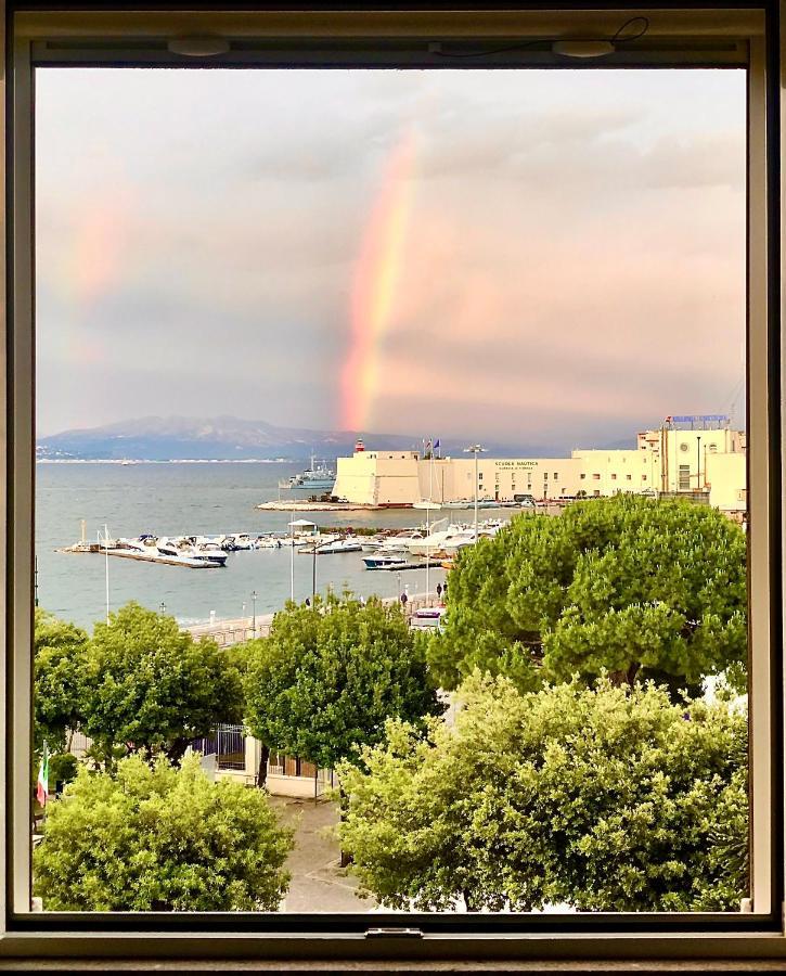La Finestra Sul Mare Apartment Гаета Екстериор снимка
