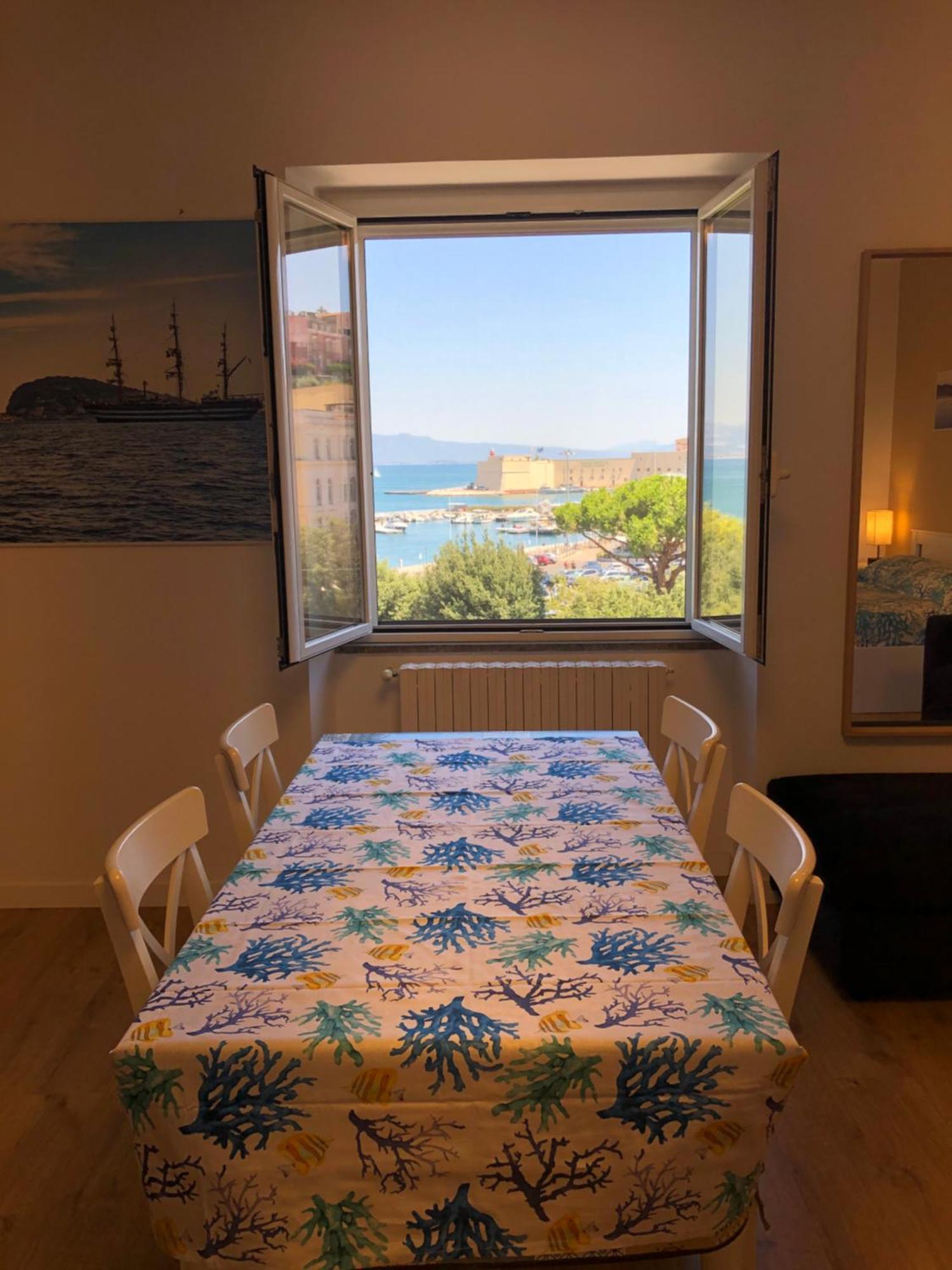 La Finestra Sul Mare Apartment Гаета Екстериор снимка